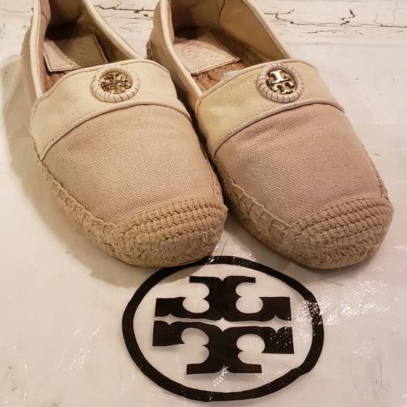Tory Burch Logo Espadrilles 214 - Picture 2 of 15